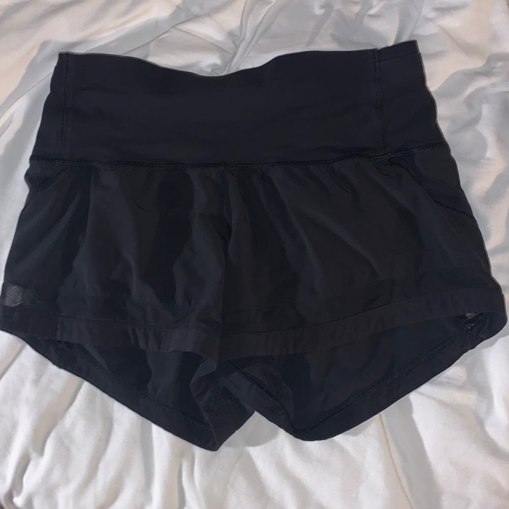 High rise lululemon shorts in black